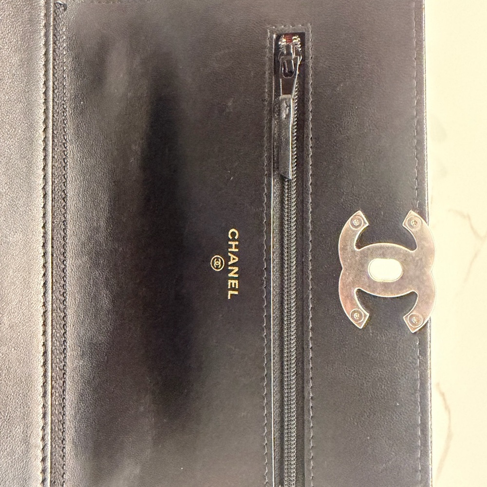 CHANEL
Lambskin Quilted Chanel 19 Wallet On Chain WOC Black - Picture 12 of 16